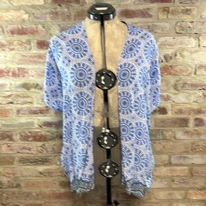 Blue white lightweight coverup short kimono s/m